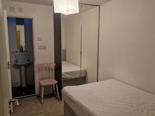 Studio to rent in Bluebell, North Tipperary