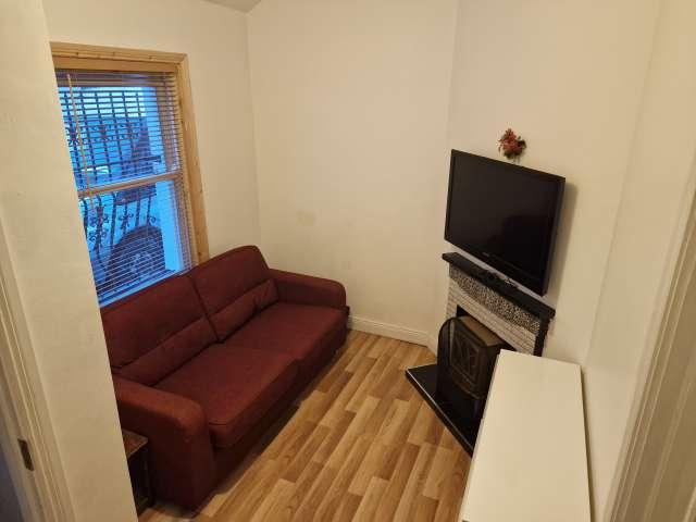 Studio to rent in Bluebell, North Tipperary