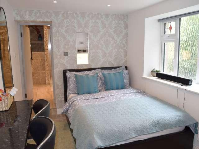 Studio to rent in Bluebell, North Tipperary