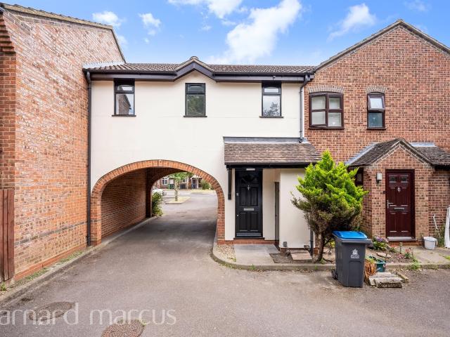 Studio for rent in Royal Borough of Kingston upon Thames, Greater London
