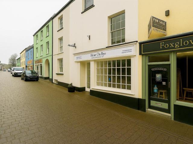Studio for rent in Deans Hill, Wales