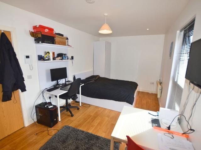 Studio for rent in Headingley Hill, Headingley