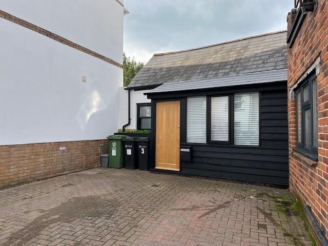 Studio for rent in Southsea, Isle Of Man