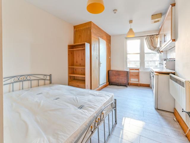 Apartment for rent in West Hackney, Greater London