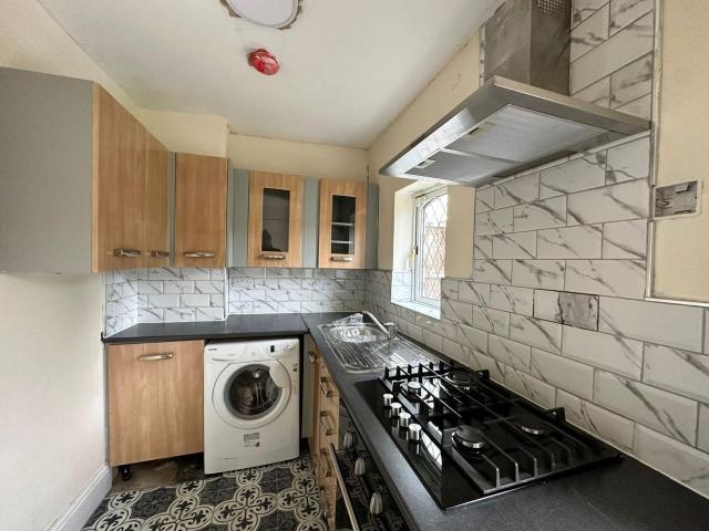 Studio for rent in Fox Hollies, West Midlands