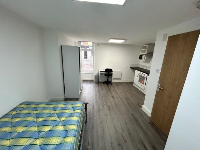 Studio for rent in City Centre, Feckenham