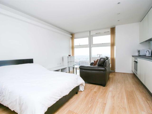 Studio for rent in Park Central, Birmingham