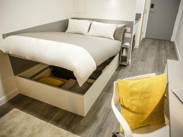 Studio for rent in London Borough of Lewisham, Deptford
