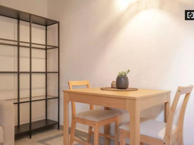 Estudio en alquiler en Salamanca, Madrid