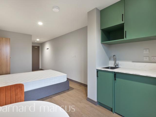 Studio for rent in London Borough of Hounslow, Feltham