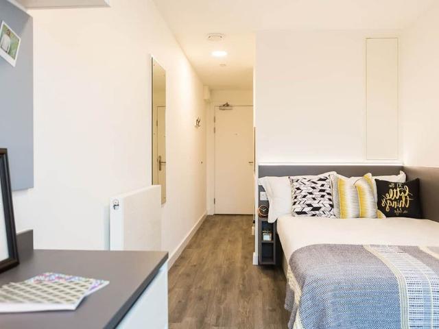Studio for rent in Shepherd's Bush, Greater London