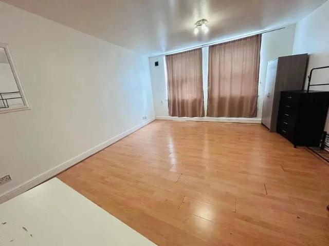 Apartment for rent in London Borough of Lewisham, Greater London