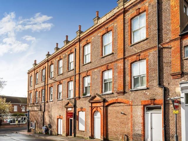 Flat for sale in Chesham