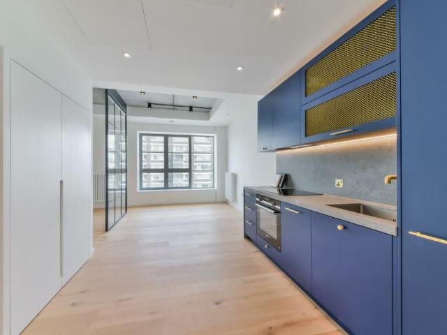 Flat for sale in Goodluck Hope, Blackwall