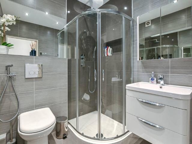 Flat for sale in East Marylebone, Mayfair