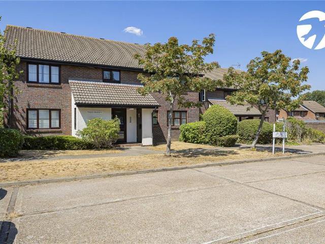 Flat for sale in Swanley, The Butts