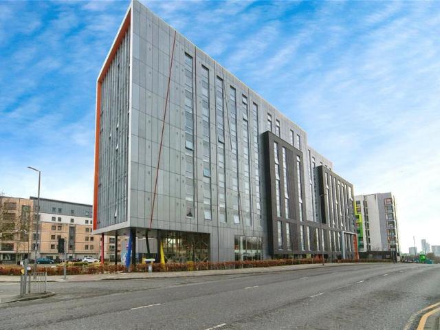 Flat for sale in Knowledge Quarter, Liverpool