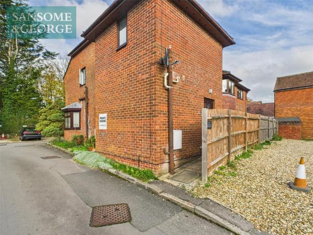 Flat for sale in Priest Down, Hampshire