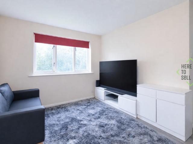 Flat for sale in Carterhatch, Greater London