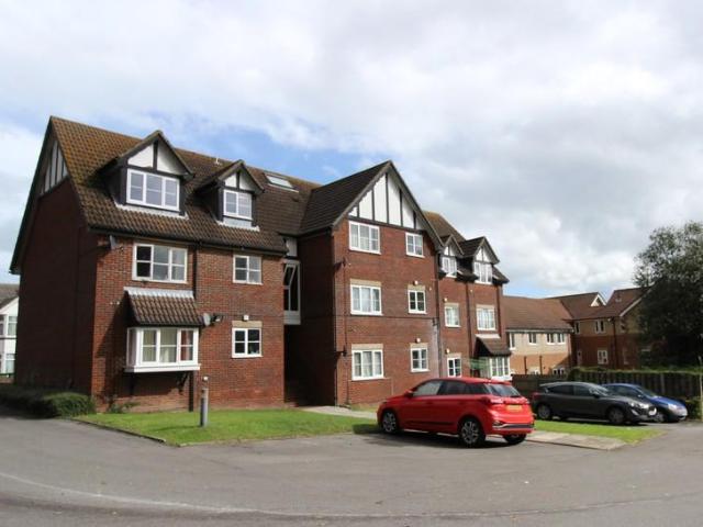 Flat for sale in Hampton Park, City Of Southampton