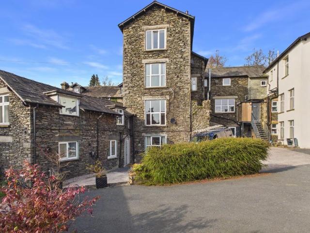 Flat for sale in Bowness-on-windermere