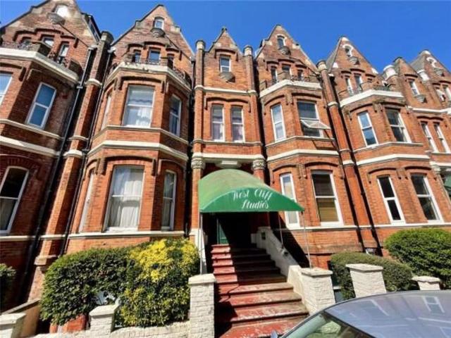 Flat for sale in West Cliff, Bournemouth