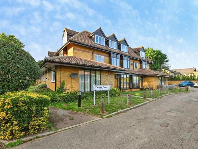 Flat for sale in Crouchfields, East Hertfordshire