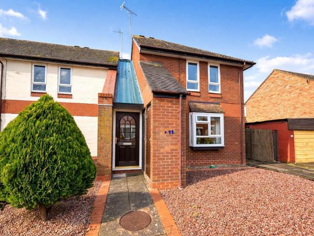 Flat for sale in Crookhill, Worcestershire