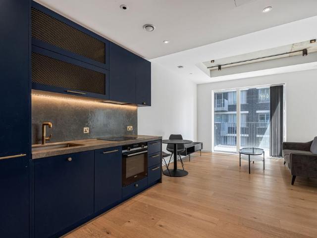 Flat for sale in Goodluck Hope, Blackwall