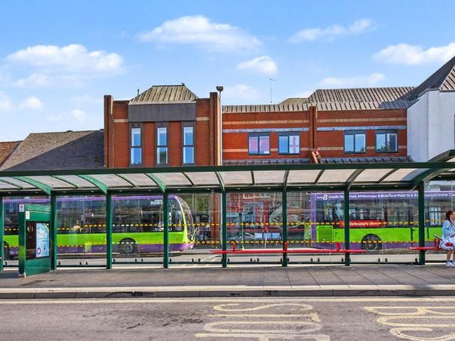 Flat for sale in Key Street, Suffolk