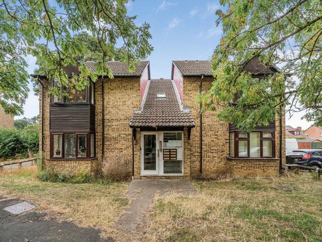 Flat for sale in Evershot, Oxfordshire