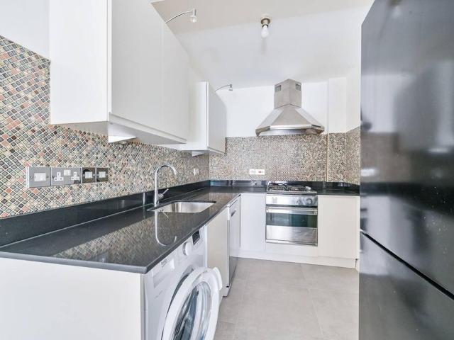 Flat for sale in St. John's Wood, Greater London