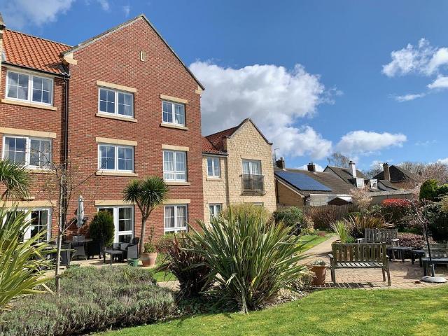 Flat for sale in Pickering, North Yorkshire