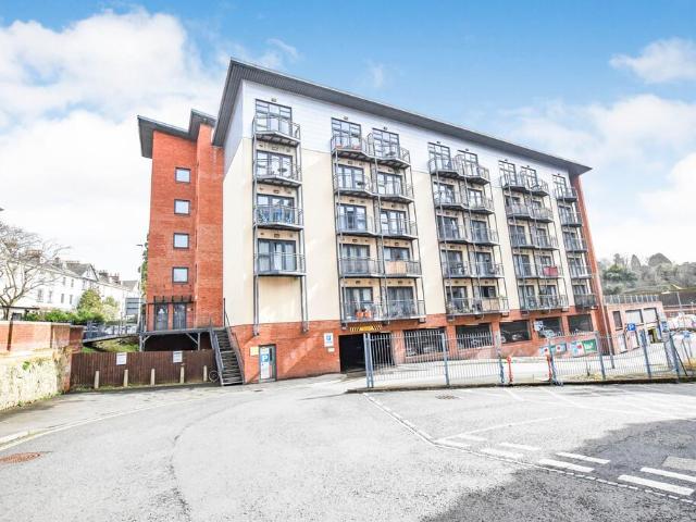 Flat for sale in Watergate, Devon
