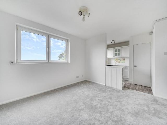 Flat for sale in Greater London