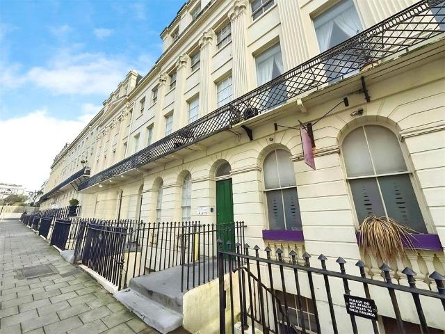 Flat for sale in Iford, East Sussex