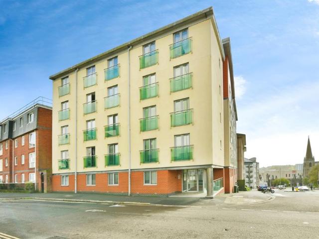 Flat for sale in Greenbank, Mount Wise