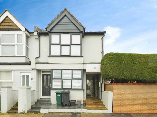 Flat for sale in Aldrington