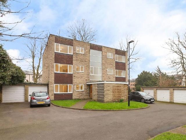 Flat for sale in Endcliffe Student Village, Sheffield