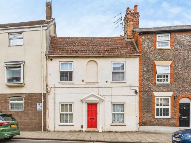 Flat for sale in Caldecott, Dromore