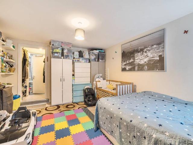 Flat for sale in West Hackney, Upper Clapton