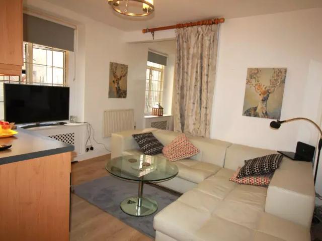 Flat for sale in Paddington, Greater London