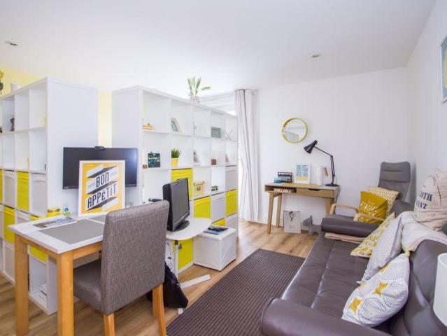 Flat for sale in Cardiff International Sports Village, Falcon Lodge