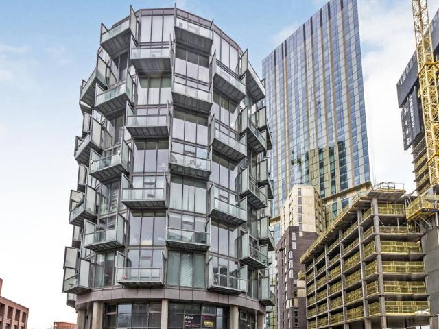 Flat for sale in City Centre, Salford