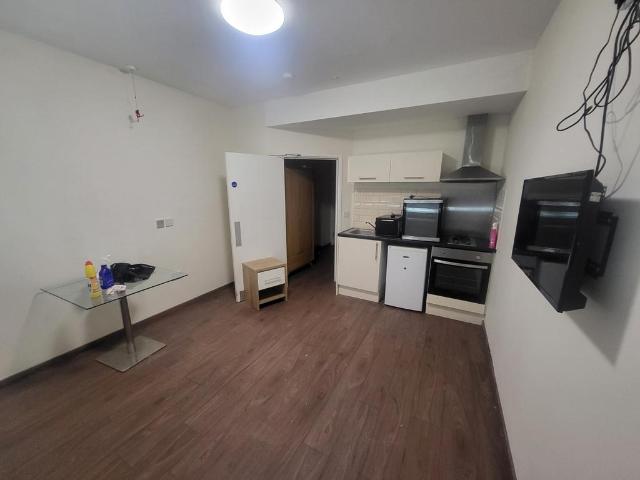 Flat for sale in Bootle, Sefton