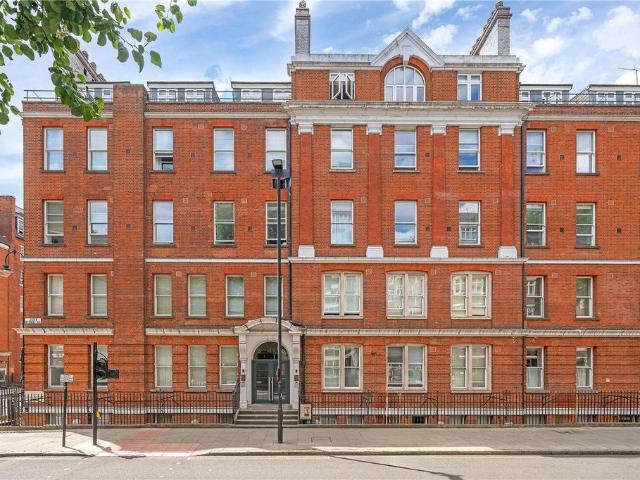 Flat for sale in King's Cross, Greater London