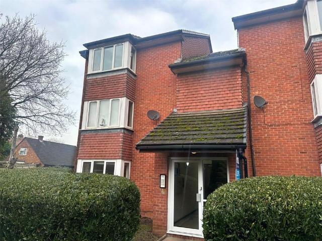 Flat for sale in Slough