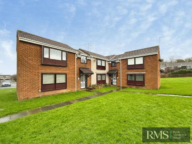 Flat for sale in Kenton, Tyne And Wear
