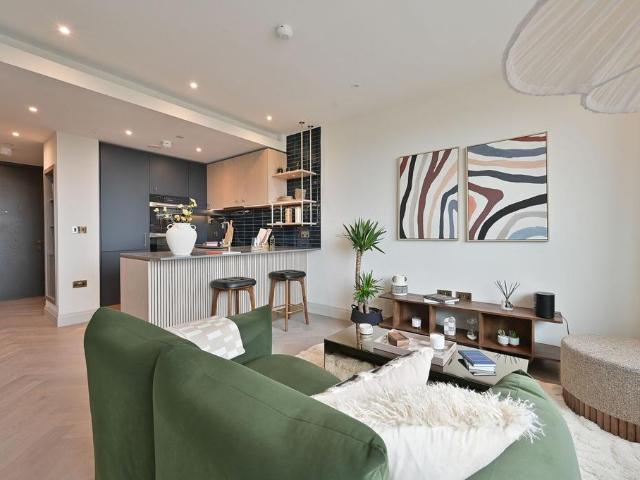 Flat for sale in Primrose Hill, Greater London
