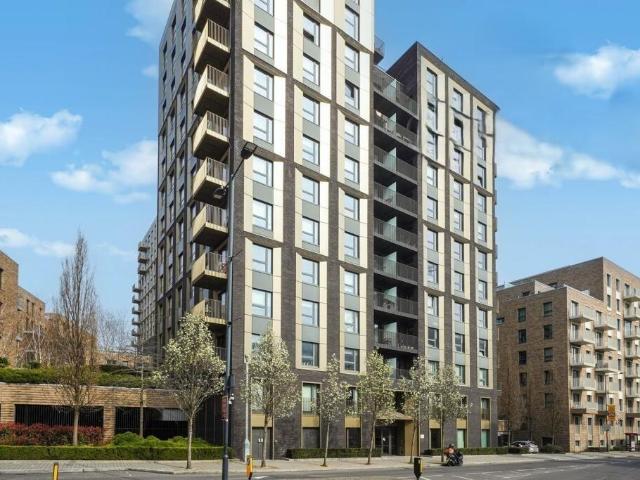 Flat for sale in Greater London